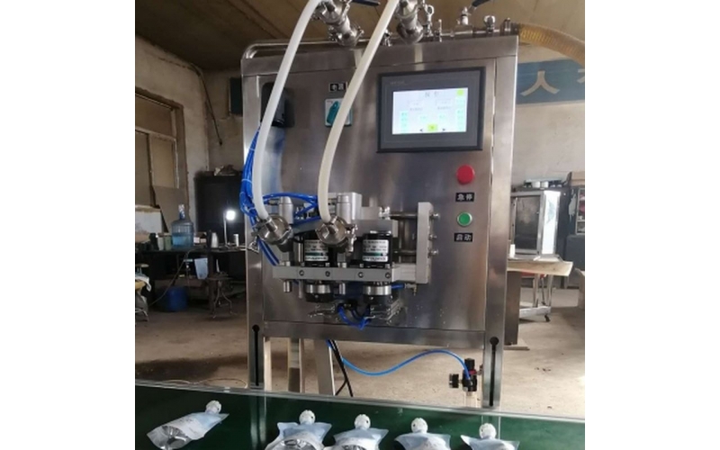 自立袋灌裝機